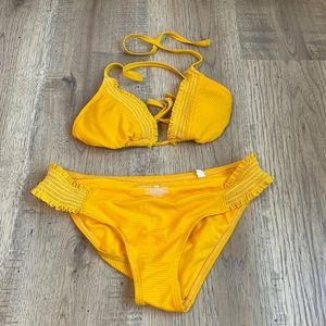 Cute yellow bathing suit, size S, cute for the summer or vacation!